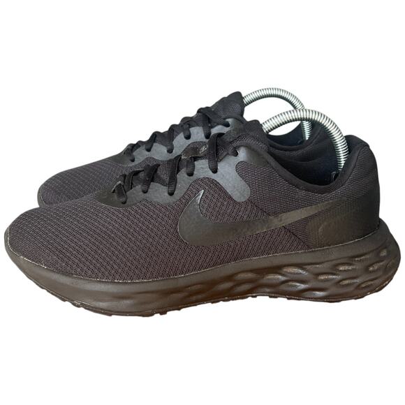 Nike Revolution 6 Women's 8 Running Sneakers Triple Black Shoes DD8475-001 - Picture 1 of 13